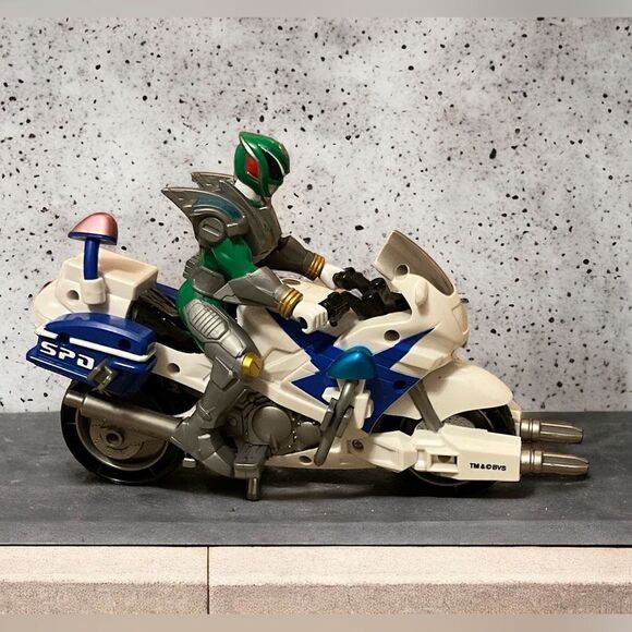 Vintage/collectable Bandai Power Rangers SPD Space Patrol Bike Action Figure - Picture 1 of 2